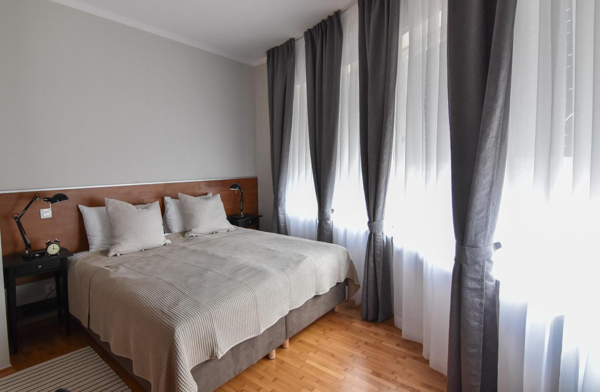 Karlo Main Square Apartments Zagreb Ngoại thất bức ảnh