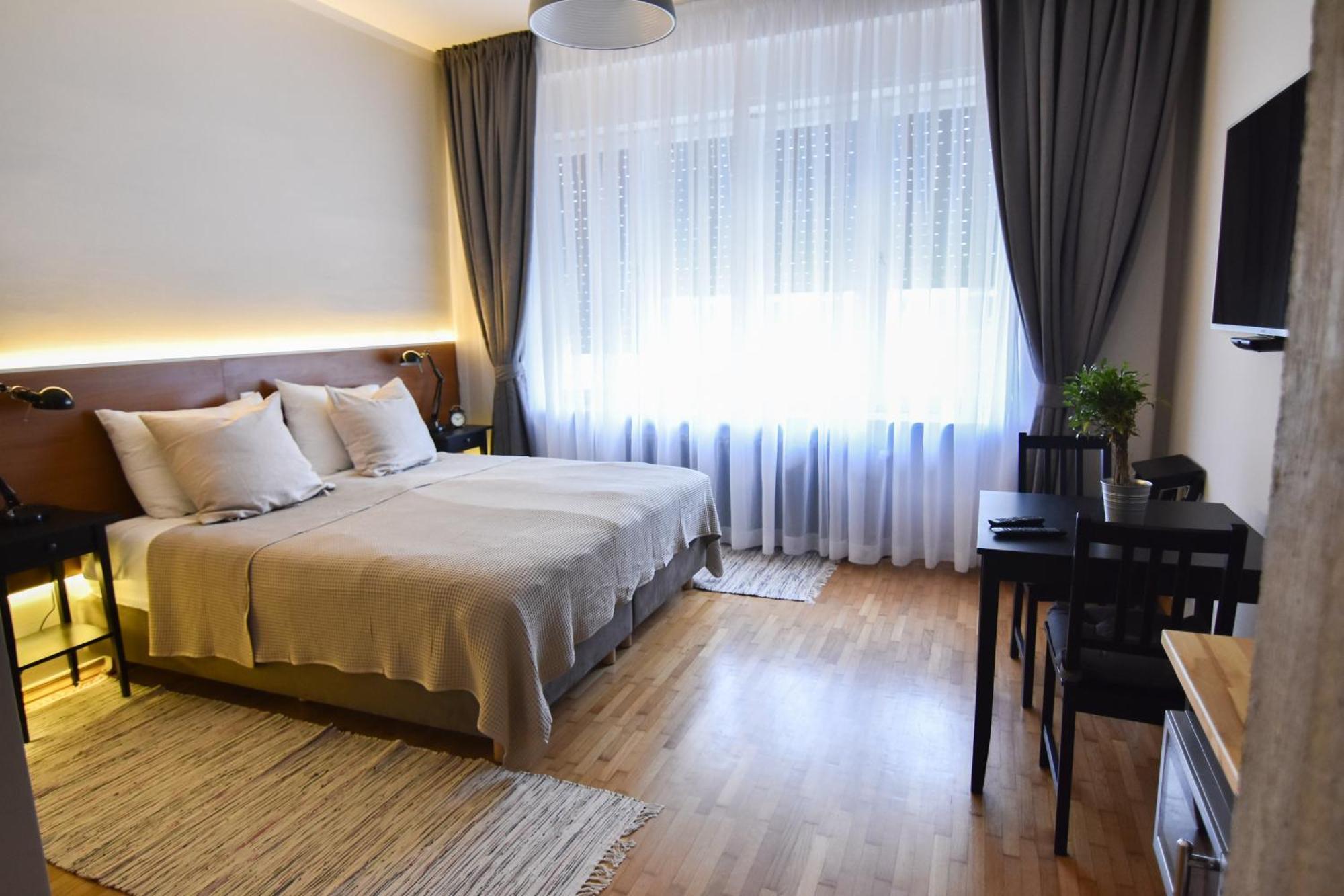 Karlo Main Square Apartments Zagreb Ngoại thất bức ảnh